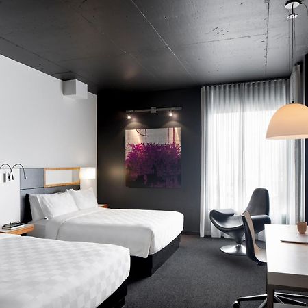 Alt Hotel Toronto Airport Мисисага Екстериор снимка