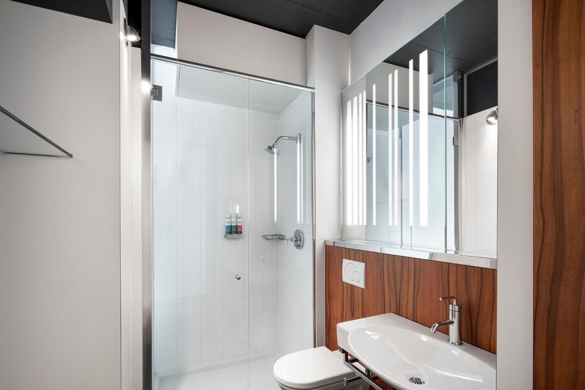 Alt Hotel Toronto Airport Мисисага Екстериор снимка