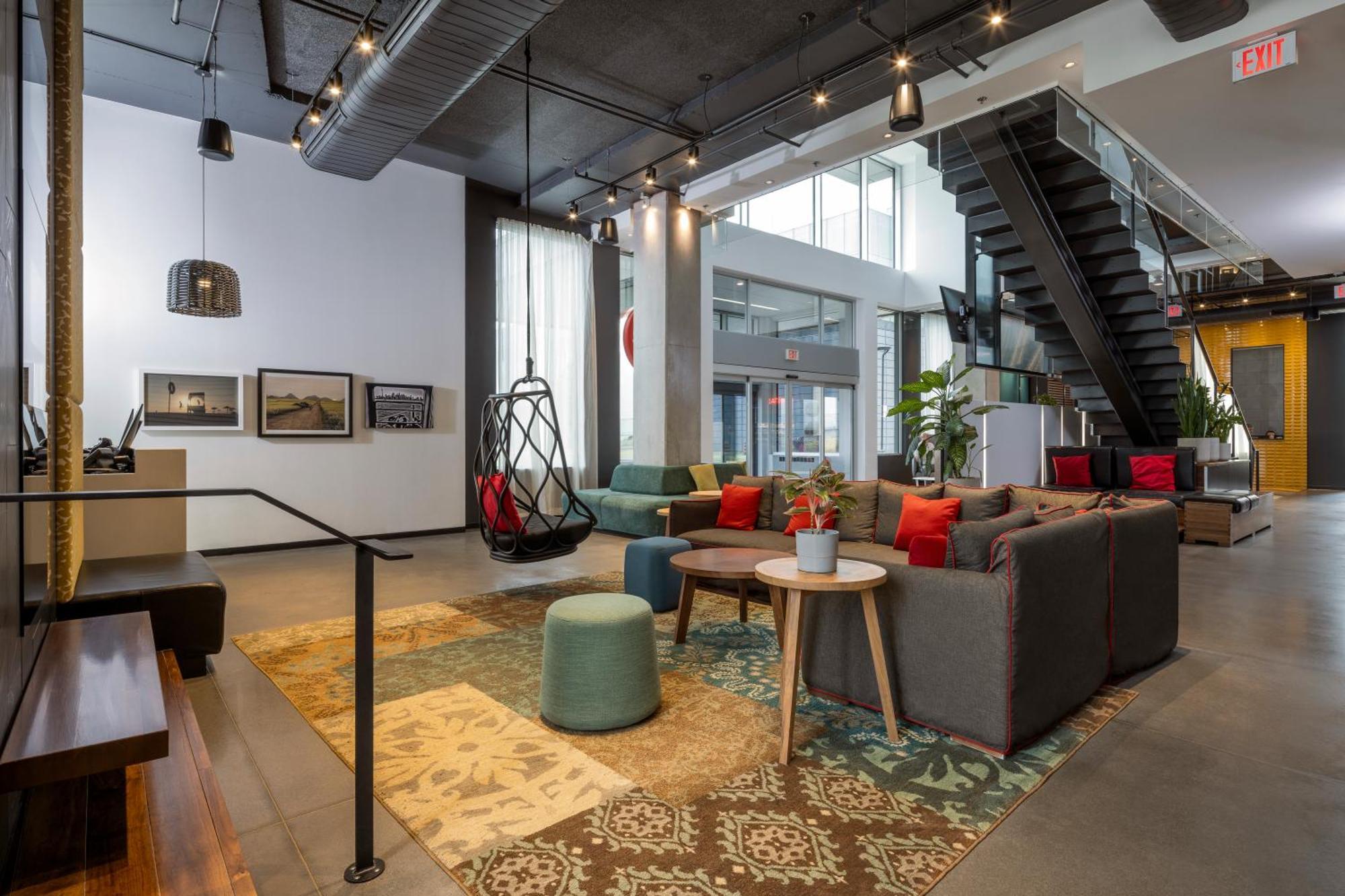 Alt Hotel Toronto Airport Мисисага Екстериор снимка
